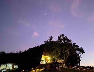Bungalow with Garden View
