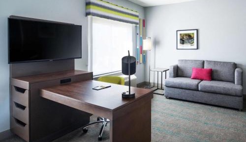 King Studio Suite with Sofa Bed - Non-Smoking