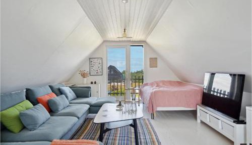 Three-Bedroom Holiday Home 