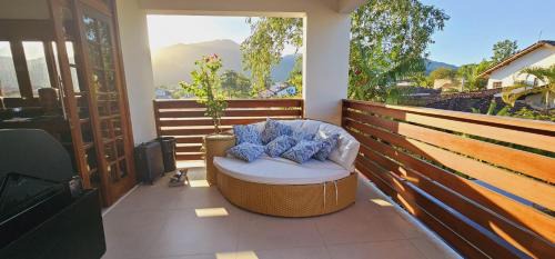Apartment with Garden View