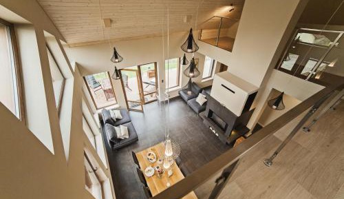 Apartment with Mountain and Lake View and Terrace