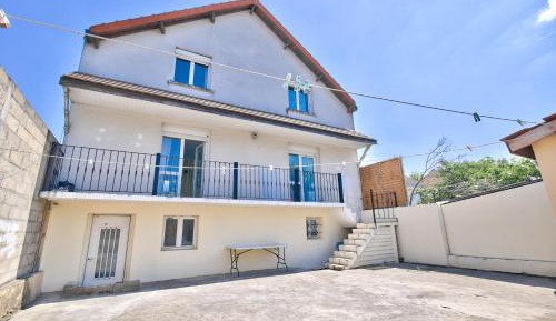 Superior Apartment with Balcony