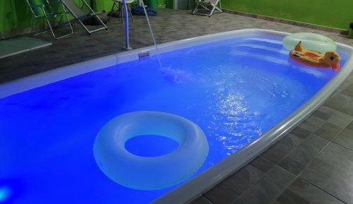 King Suite with Pool View