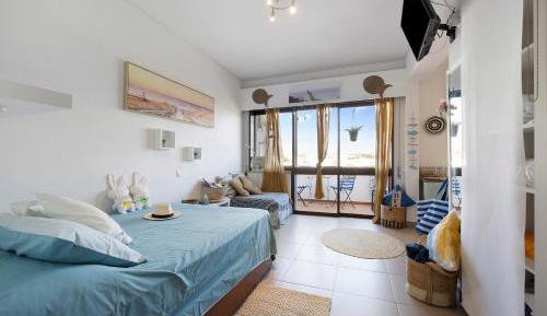 Superior One-Bedroom Apartment with Balcony