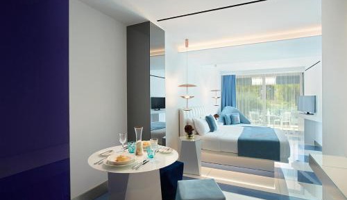 Copper Junior Suite Land View