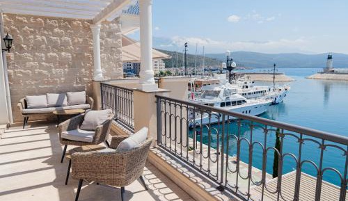 Two Bedroom Residence Sea View