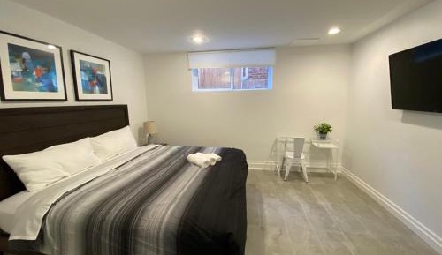 Queen Room with Shared Bathroom