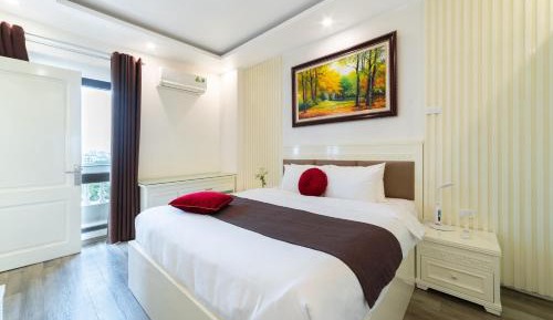 One-Bedroom Apartment with Balcony