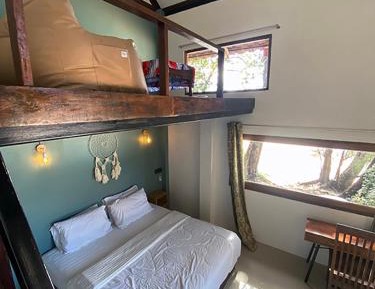 Bungalow - Water Front 