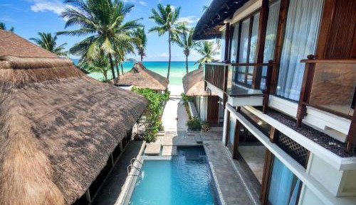 Four-Bedroom Luxury Villa - Beachfront