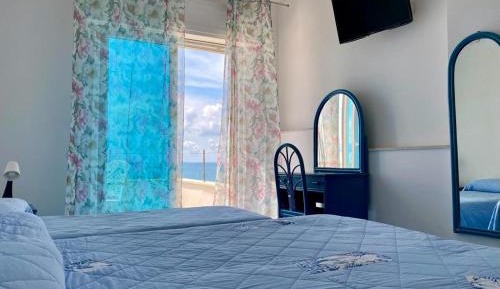 Triple Room with Balcony