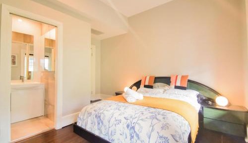 Queen Room with Balcony