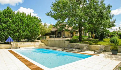 Four-Bedroom Holiday Home