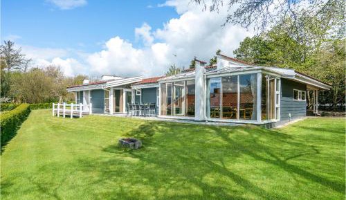 Five-Bedroom Holiday Home