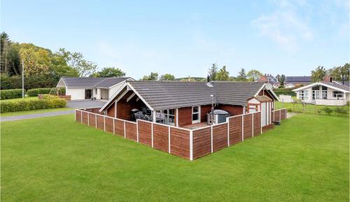 Four-Bedroom Holiday Home