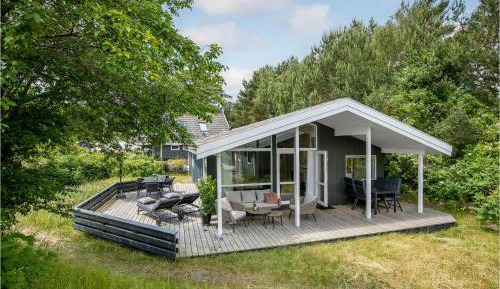 Four-Bedroom Holiday Home