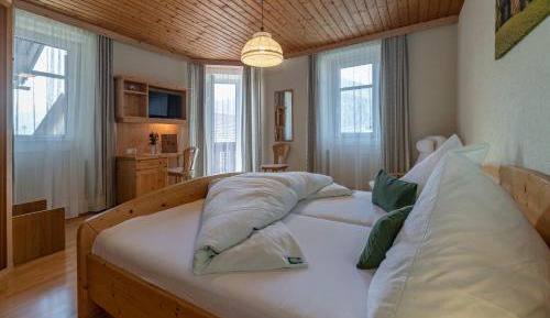 Double Room with Balcony (3 Adults)