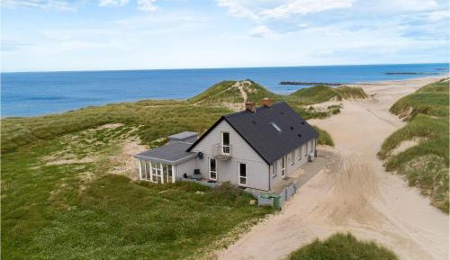 Two-Bedroom Holiday Home