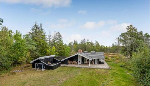 Four-Bedroom Holiday Home