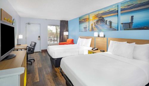 Double Room with Two Double Beds - Non-Smoking