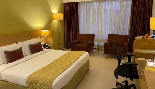 King Room with Pool View