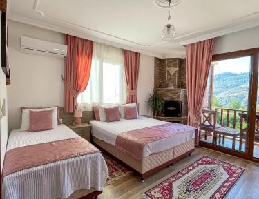 Comfort Triple Room