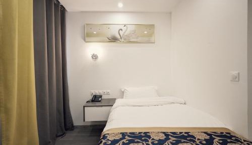 Standard - 1 Single Bed