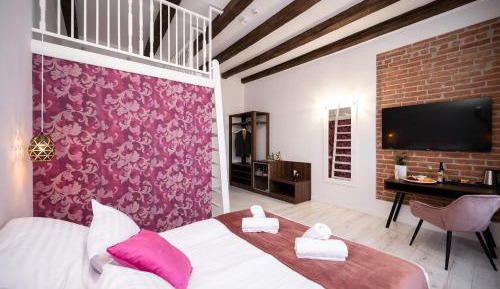 Classic Quadruple Room