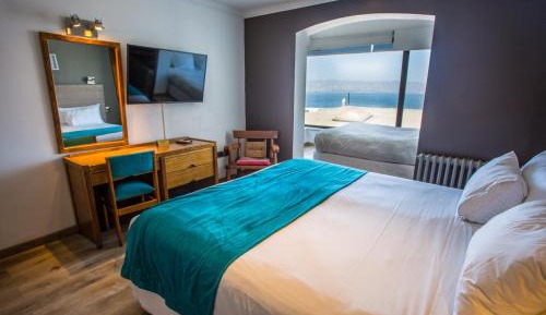 Family Room with Side Sea View