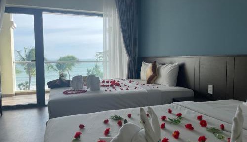 Quadruple Room with Sea View