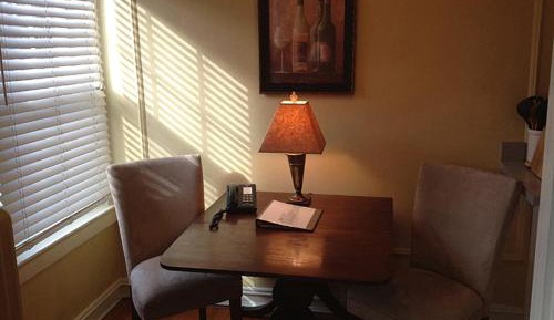 Queen Studio with Kitchen - Annex