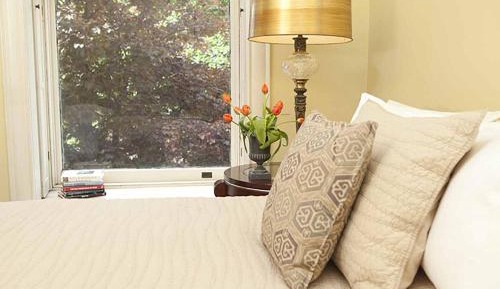 Deluxe Queen with Park View