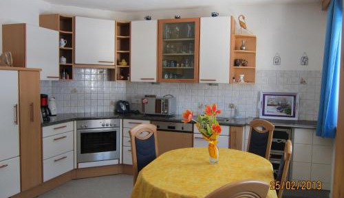 Apartment with Terrace (4-5 Adults)