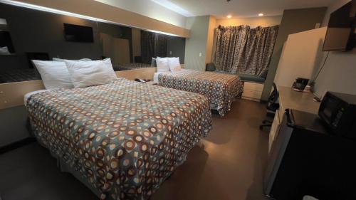 Queen Room with Two Queen Beds