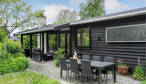 Two-Bedroom Holiday Home