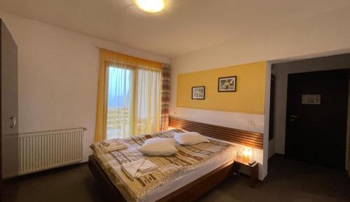 Queen Room with Balcony