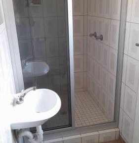 One-Bedroom Bungalow