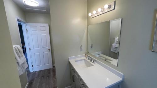 Standard Queen Suite