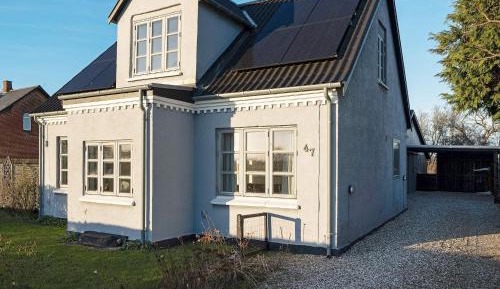 Four-Bedroom Holiday Home