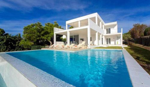 Six-Bedroom House