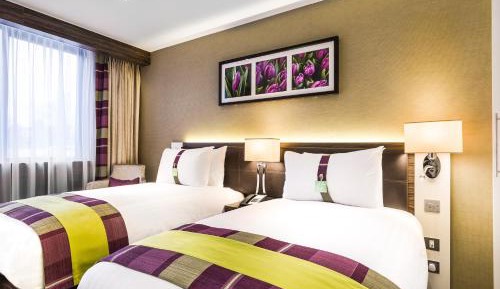 Standard Room with Two Single Beds