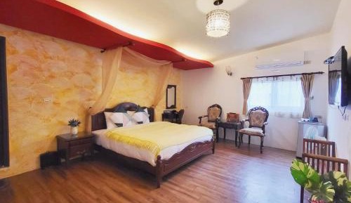 Double Room with Private Bathroom