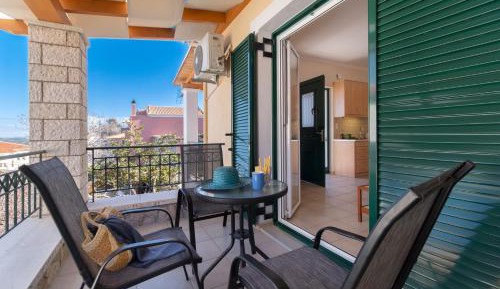 Superior One-Bedroom Apartment with Balcony