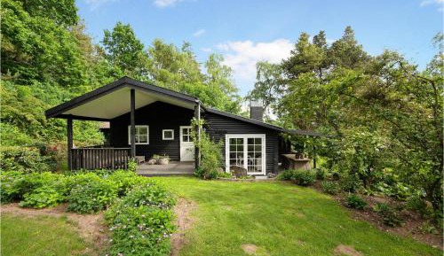Four-Bedroom Holiday Home