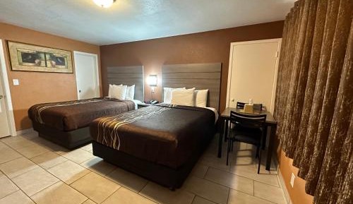 Queen Room with Two Queen Beds - Non-Smoking