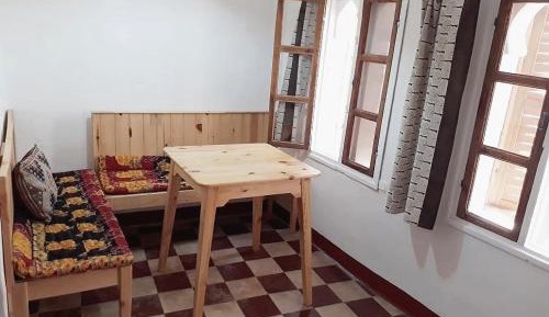 Single Room with Shared Bathroom