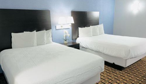 Queen Room with Two Queen Beds - Non-Smoking