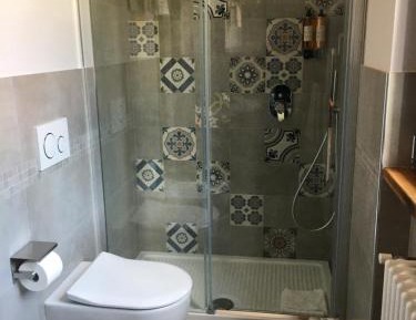 Quadruple Room with Private Bathroom
