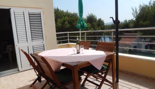 Two Bedroom Apartment with Terrace and Sea View