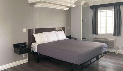 Double Room - Disability Access - Roll In Shower